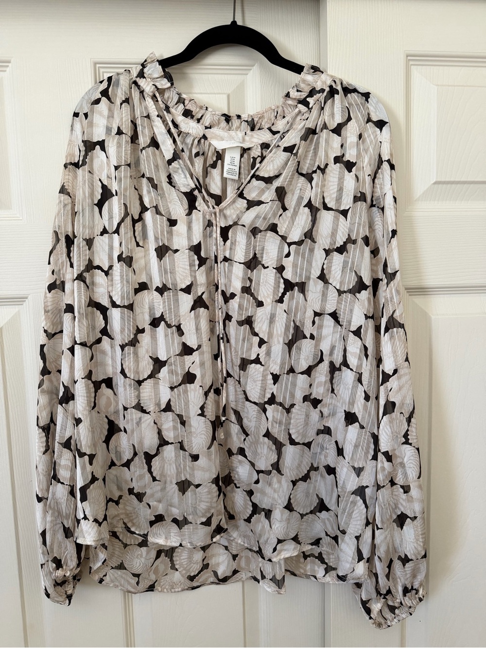 H&M Cream and Black Seashell Printed Peasant Blouse